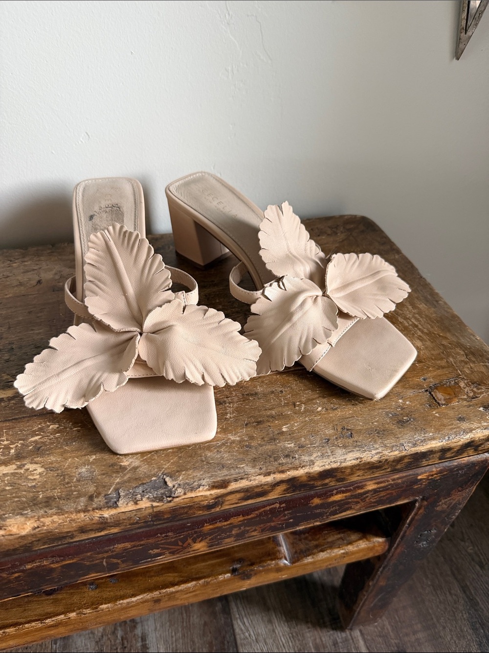 Cecelia New York Happy Leather Nude Floral Block Heel Sandals size 9.5